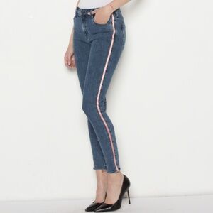 Ava Skinny Jeans
